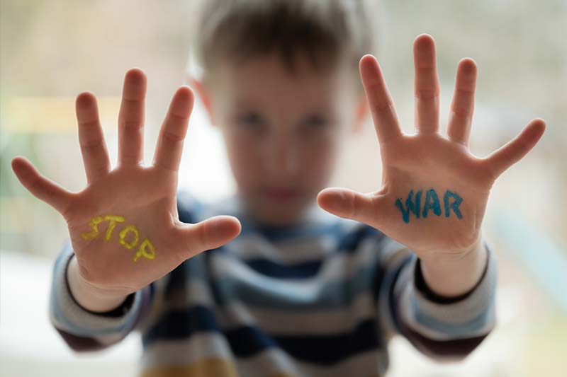 Rússia bombardeia escola no sudeste da Ucrânia